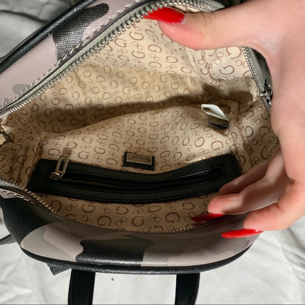 Guess Back pack - Picture 2 of 2
